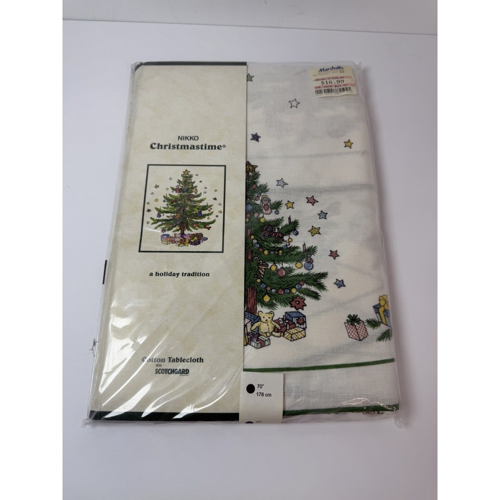 Nikko Christmastime Holiday Tablecloth Cotton Scotchguard 70" Round
